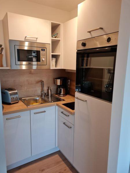 Ferienwohnung Flossis Home กลึคส์บวร์ก ภายนอก รูปภาพ