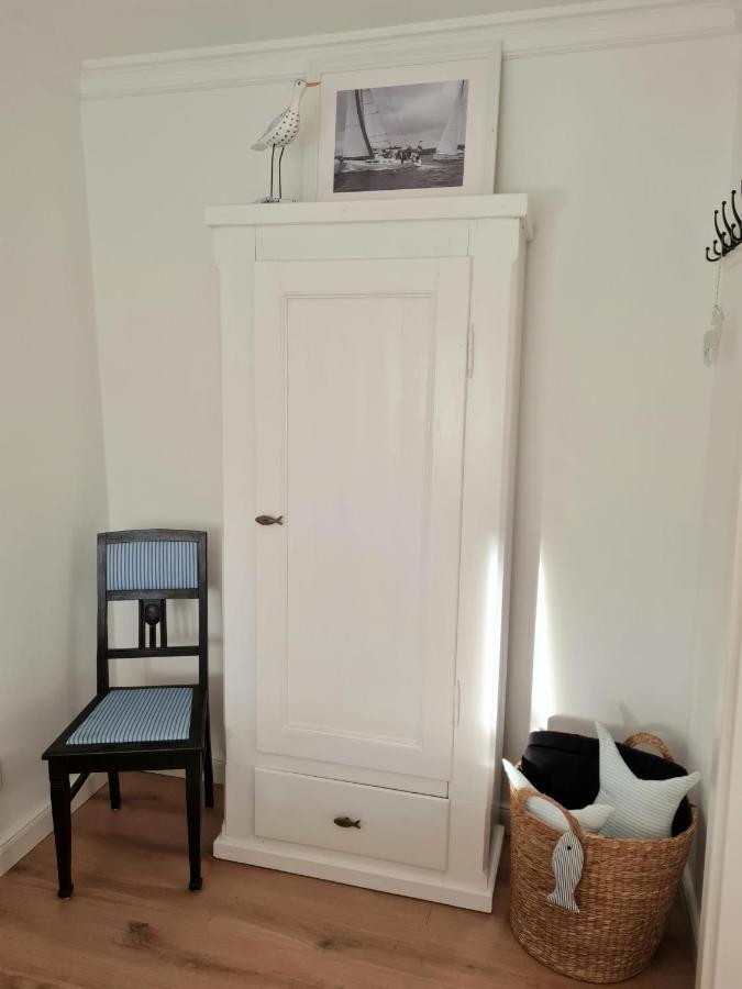 Ferienwohnung Flossis Home กลึคส์บวร์ก ภายนอก รูปภาพ